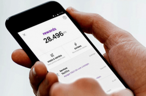 Descubra como ganhar milhas usando cartão de crédito Nubank